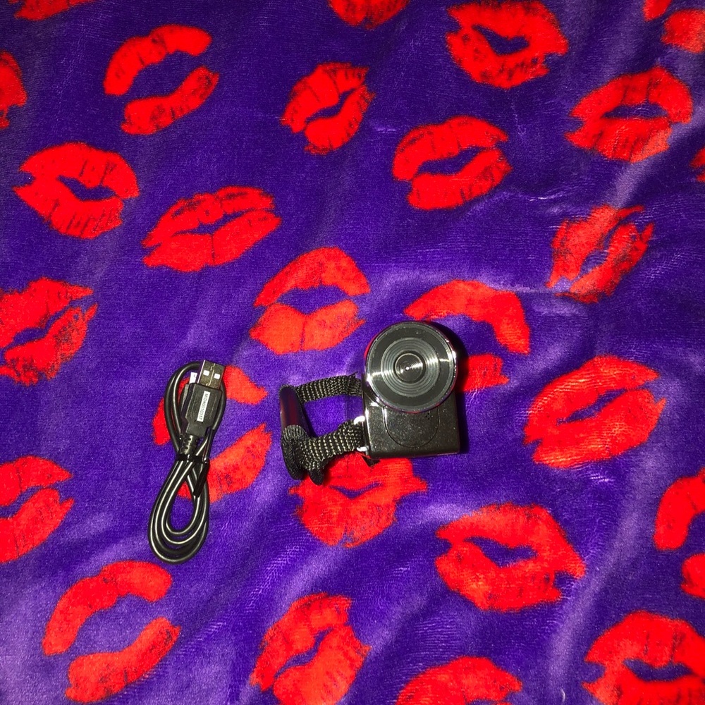 camera - Picture 2 of 2